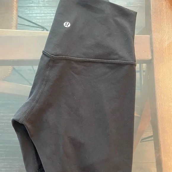 Lululemon Align 6” Shorts – Black, Size 4 - Picture 1 of 4